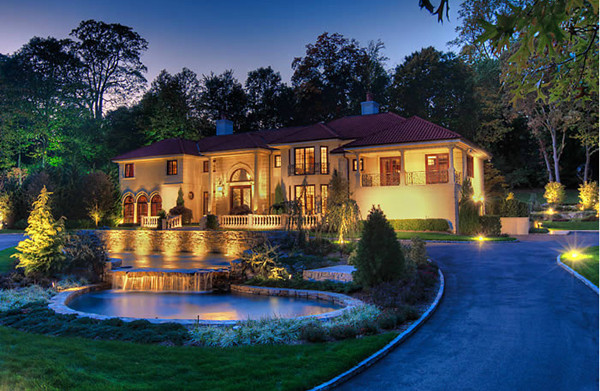 智能燈光控制系統(tǒng)與傳統(tǒng)燈光系統(tǒng)有哪些區(qū)別？